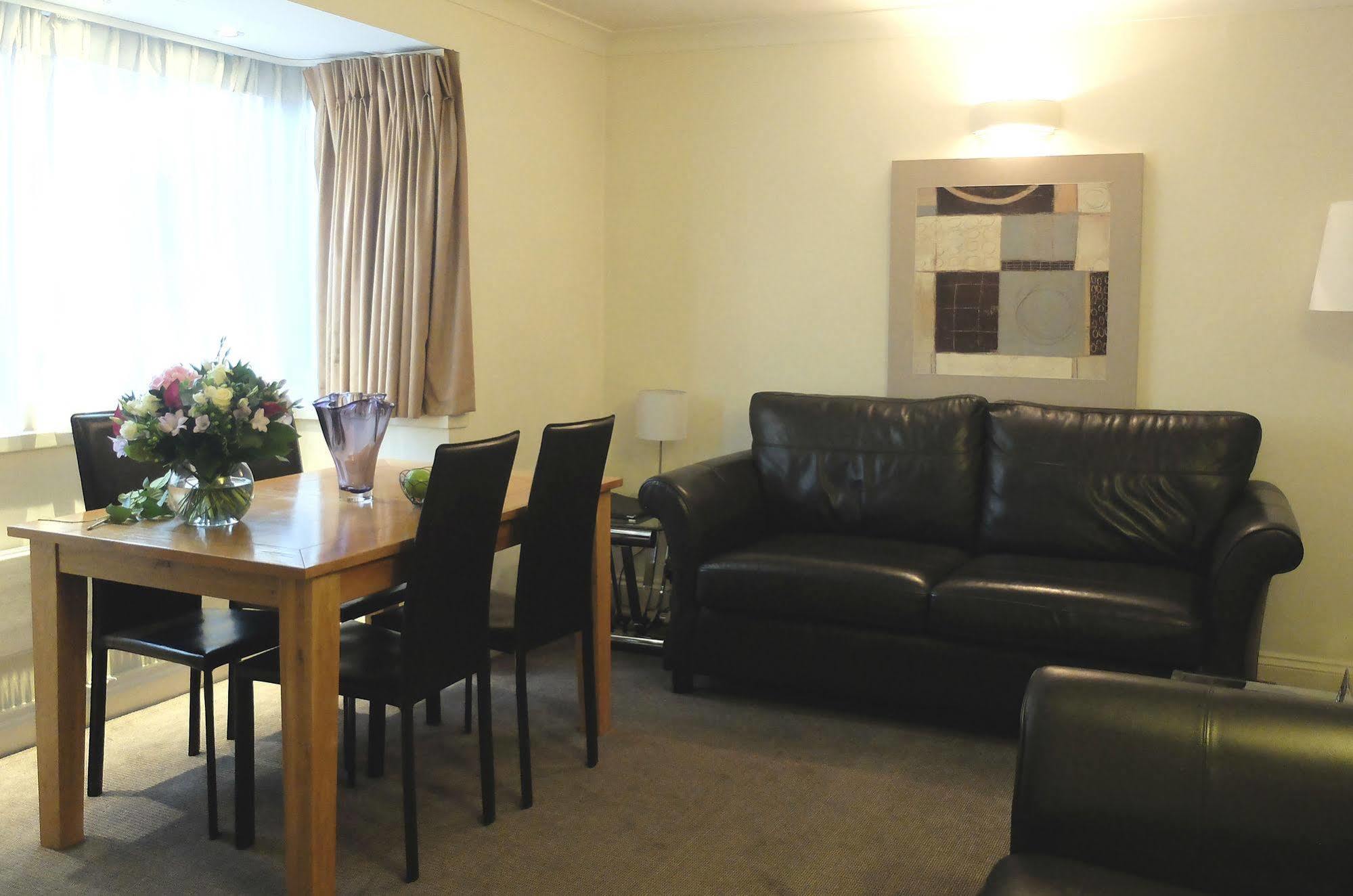 15 Basil Street Knightsbridge, Luxury Serviced Apartments Лондон Экстерьер фото