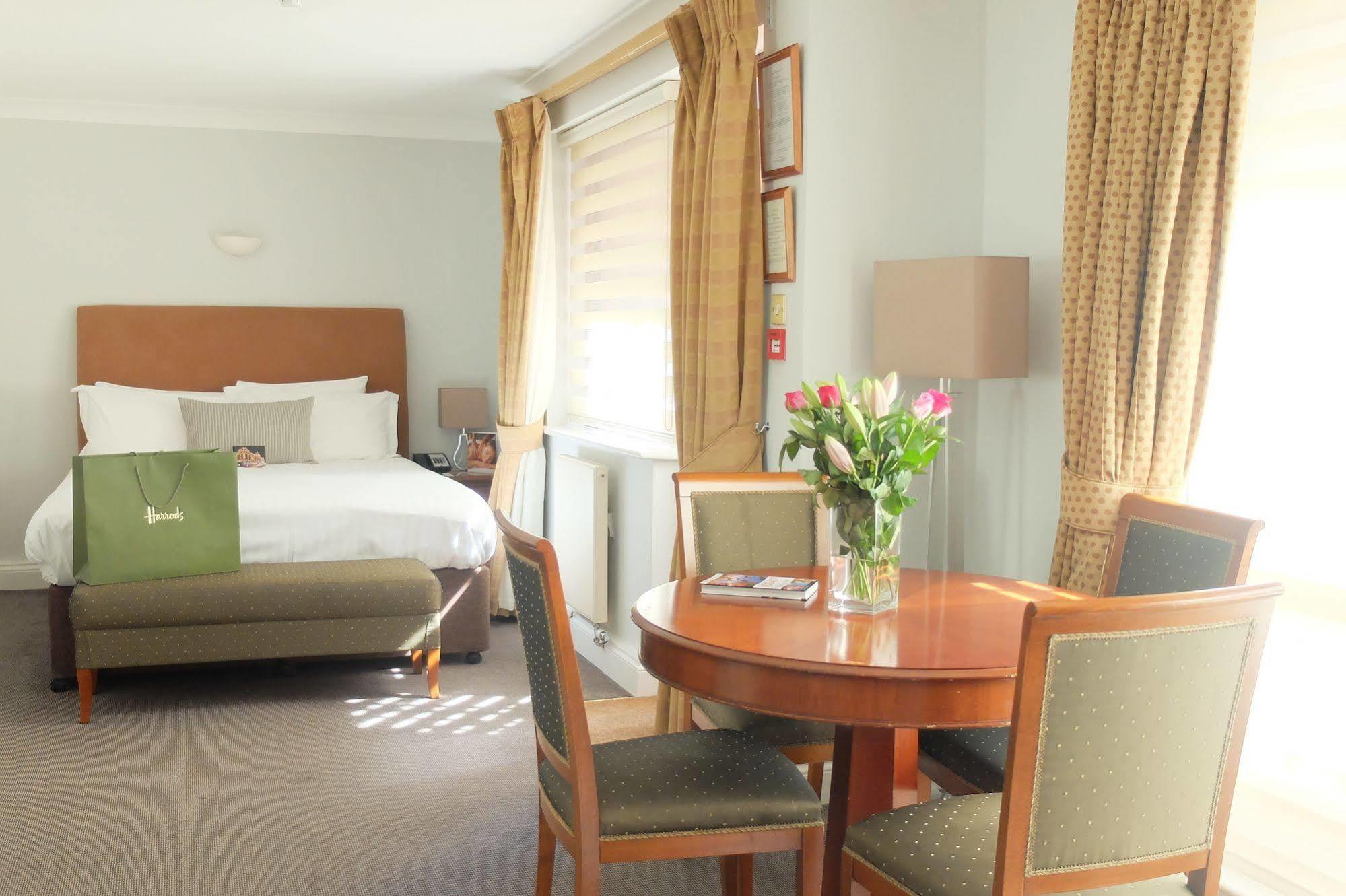 15 Basil Street Knightsbridge, Luxury Serviced Apartments Лондон Экстерьер фото