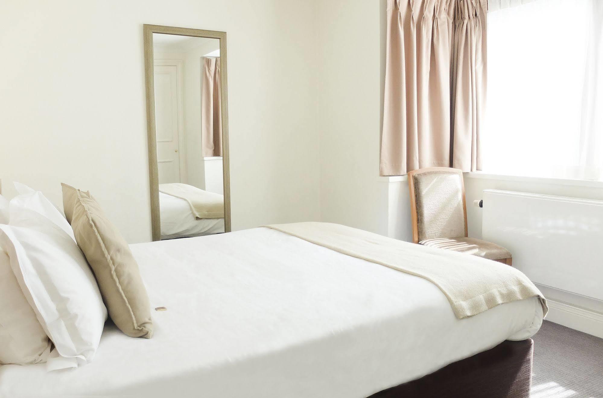 15 Basil Street Knightsbridge, Luxury Serviced Apartments Лондон Экстерьер фото